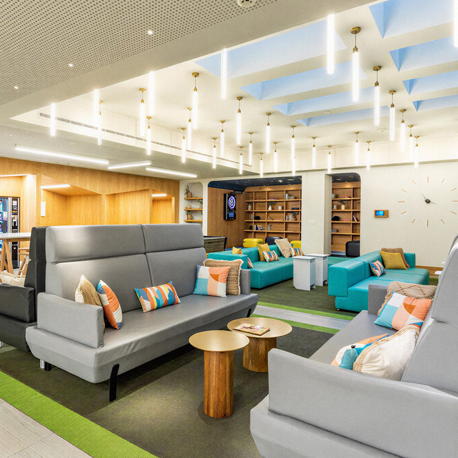 RESIDENCIA ESTUDIANTIL CLAUDIO COELLO